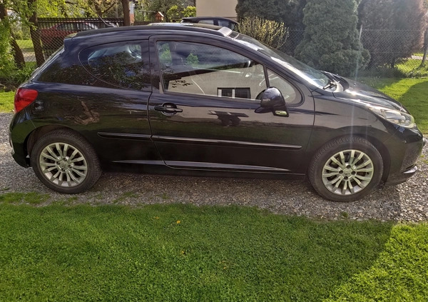 Peugeot 207 cena 9500 przebieg: 227000, rok produkcji 2007 z Krosno małe 121